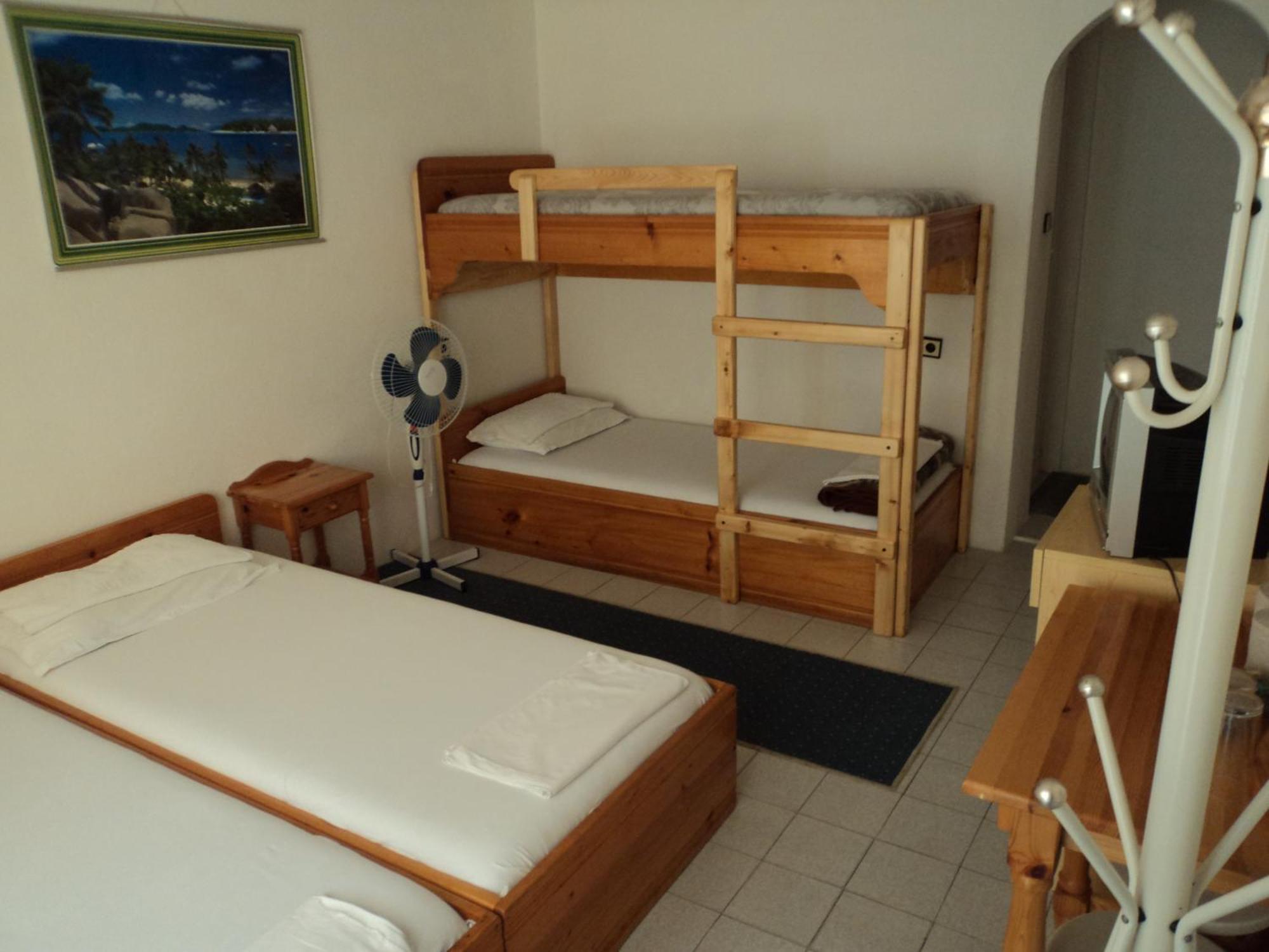 Guest House Drazhev 奥布佐尔 外观 照片