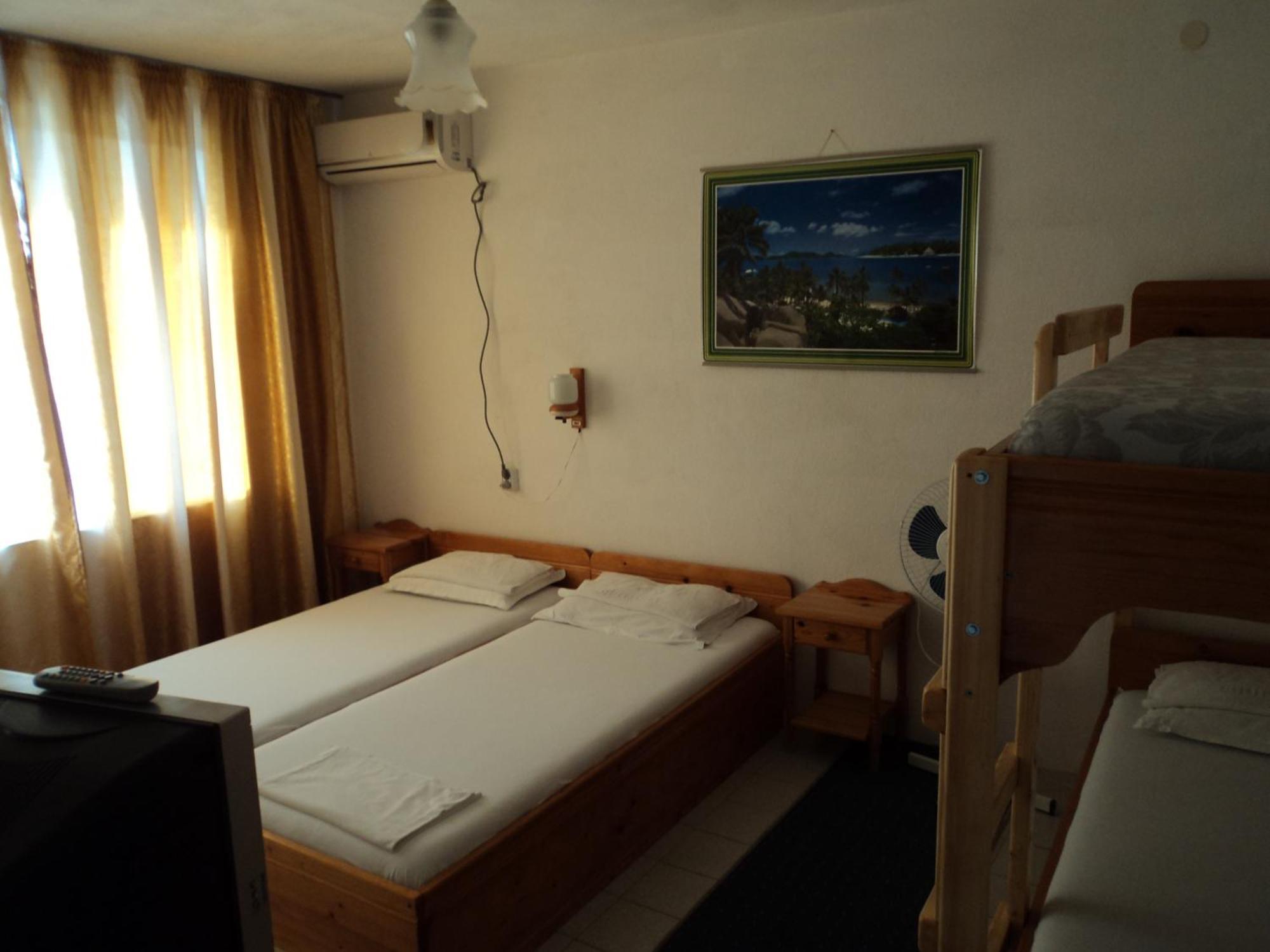 Guest House Drazhev 奥布佐尔 外观 照片