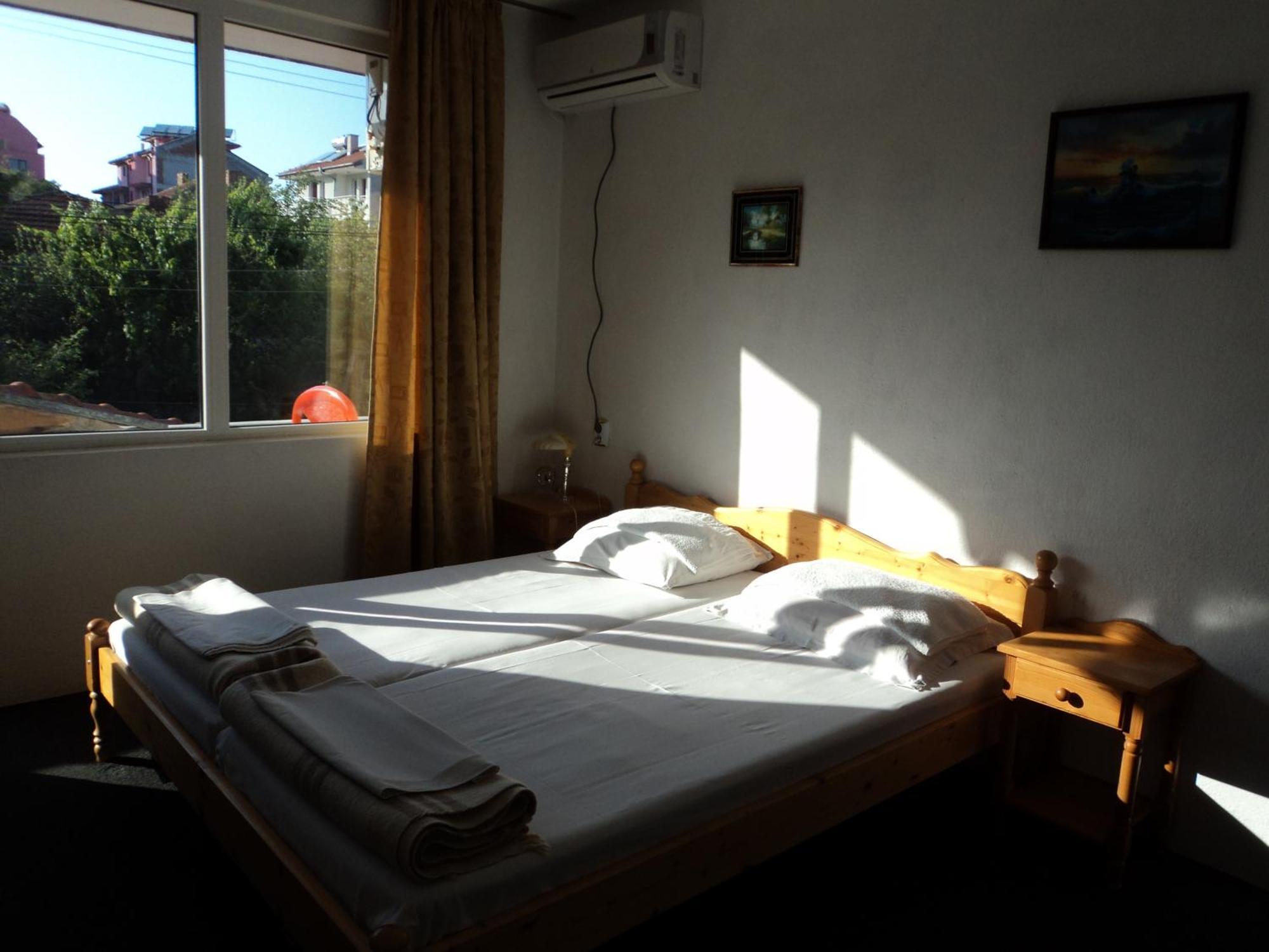 Guest House Drazhev 奥布佐尔 外观 照片