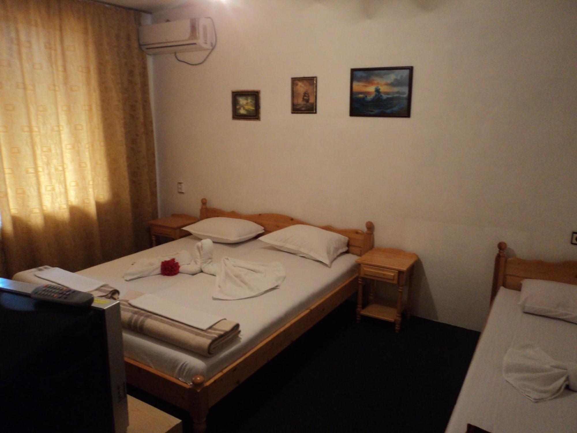 Guest House Drazhev 奥布佐尔 外观 照片